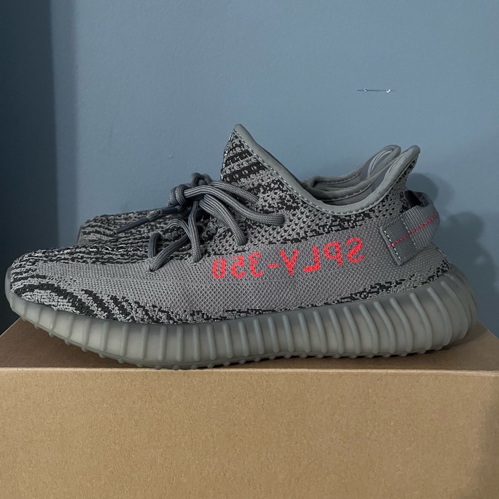 adidas Yeezy Boost 350 V2 ‘Beluga 2.0’ AH2203

Men’s 8.5